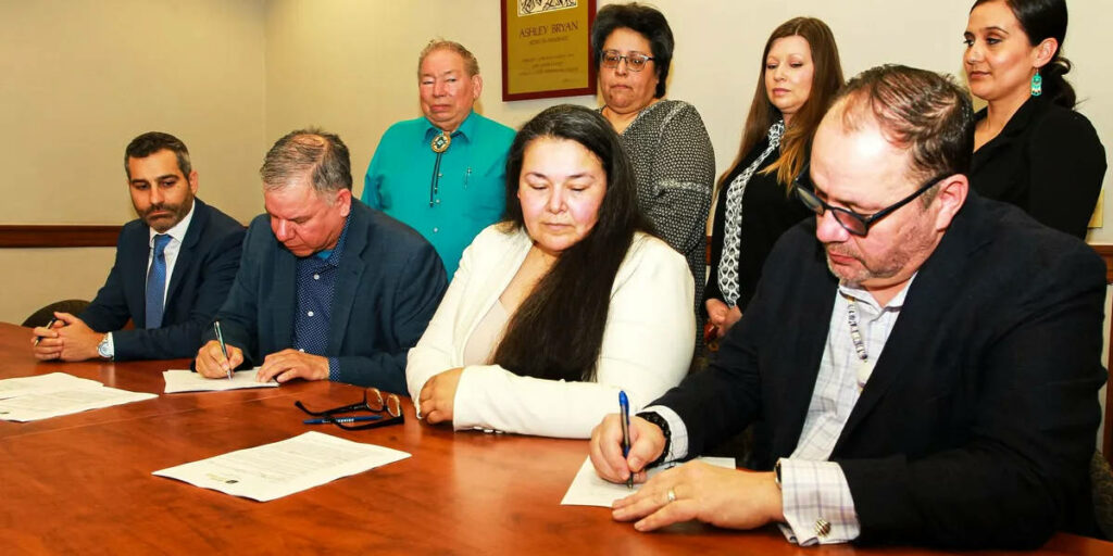maliseet chief signs deal with caesars maine